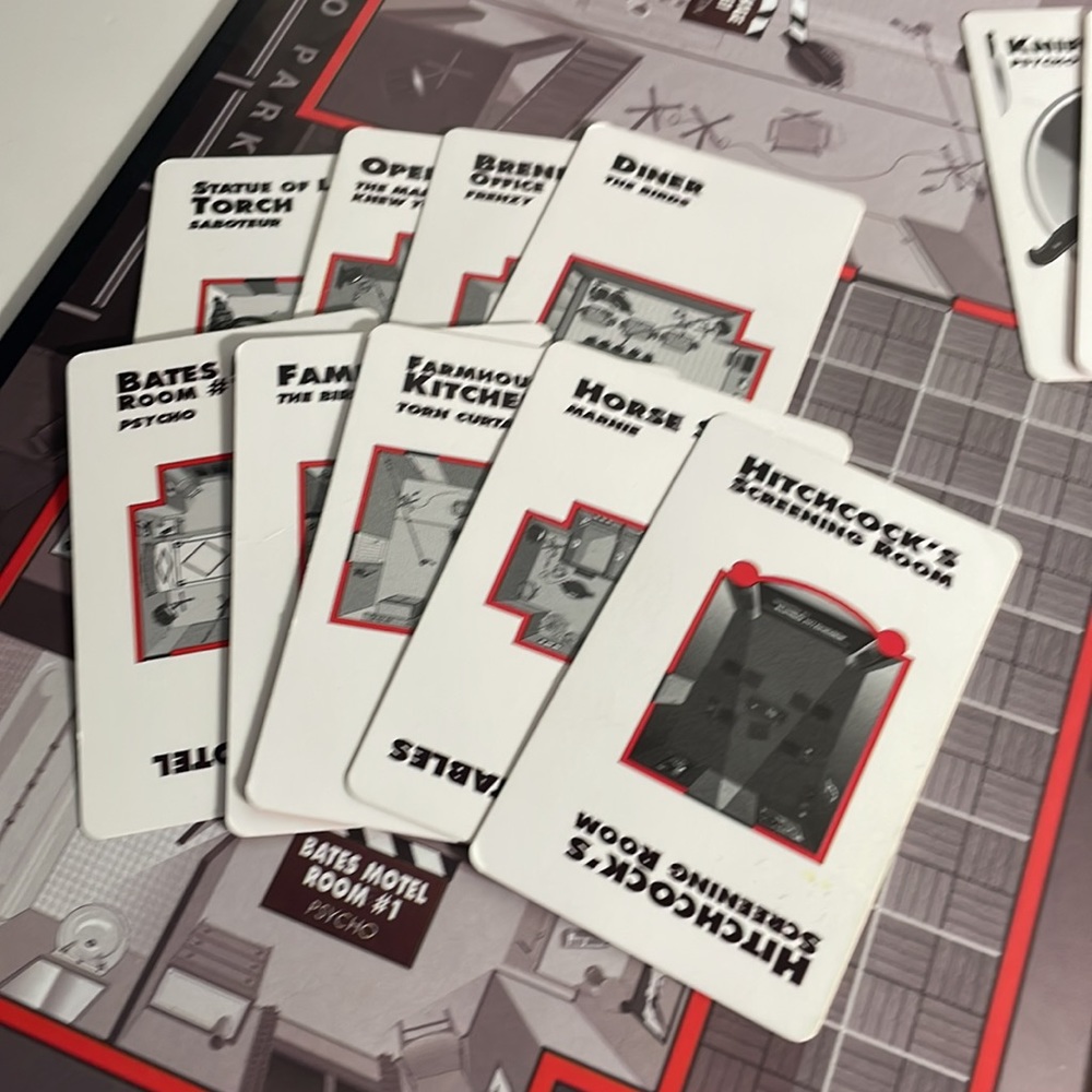 Alfred Hitchcock Clue game - Picture 5 of 9